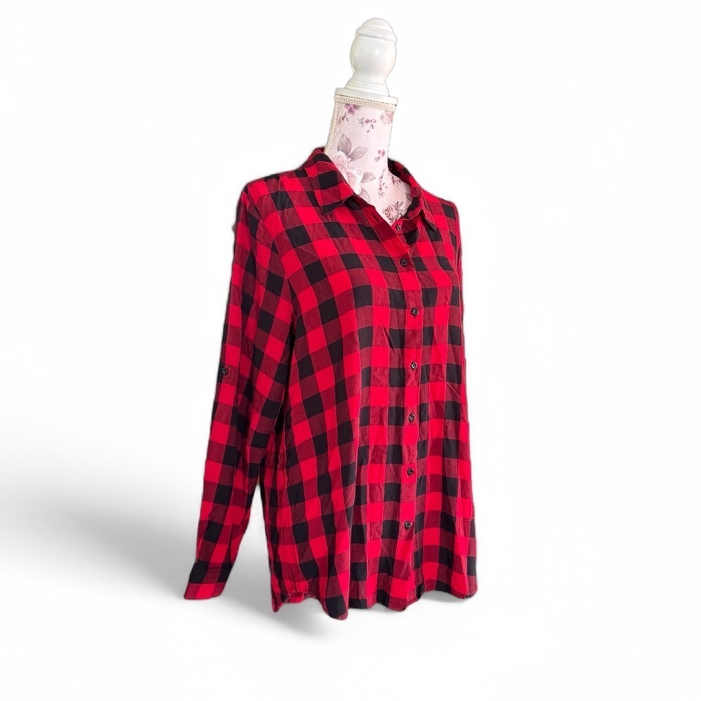 Calvin Klien Women's Buffalo-Plaid Red Rolltab Shirt - Picture 3 of 4